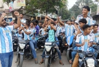 উচ্ছ্বাসে-মেতেছে-আর্জেন্টিনা-সমর্থকরাও-বিশাল-র‍্যালি