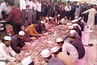 ৭০০-বছরে-প্রথমবার-প্রকাশ্যে-গণনা-করা-হচ্ছে-শাহজালাল-মাজারের-দানের-টাকা