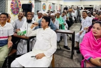 মঞ্চের-আসন-ছেড়ে-নেতাকর্মীদের-সারিতে-বসে-নজির-দেখালেন-শিক্ষামন্ত্রী-মিলন