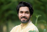হাসপাতালে-নেওয়া-হয়েছে-গুরুতর-আহত-অভিনেতা-খায়রুল-বাসারকে