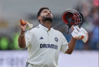 ১৪৯-বছরের-ইতিহাসে-সবচেয়ে-দ্রুততম-ব্যাটার-হিসেবে-এই-বিরল-রেকর্ড
