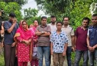 জানাজানি-হলে-এলাকায়-হইচই-শুরু-অবশেষে-সপরিবারে-আটক-সেই-স্বর্ণ-ব্যবসায়ী