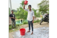 প্রেমের-ব্রেকআপ-দুধ-দিয়ে-গোসল-করে-