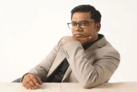 ককটেলের-ভয়-দেখাবেন-না-কামান-ফেস-করে-এসেছি-নয়ন