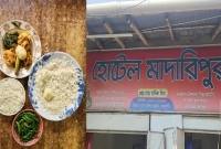 মাত্র-২৫-টাকায়-ছয়-পদের-প্লেটভর্তি-খাবার