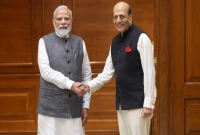 হঠাৎ-মোদি-দীনেশ-ত্রিবেদী-বৈঠক-যা-নিয়ে-আলোচনা