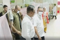 আকস্মিক-হাসপাতাল-পরিদর্শনে-প্রধানমন্ত্রী-যা-দেখে-তীব্র-অসন্তোষ-প্রকাশ-ও-চিকিৎসককে-বরখাস্তের-নির্দেশ